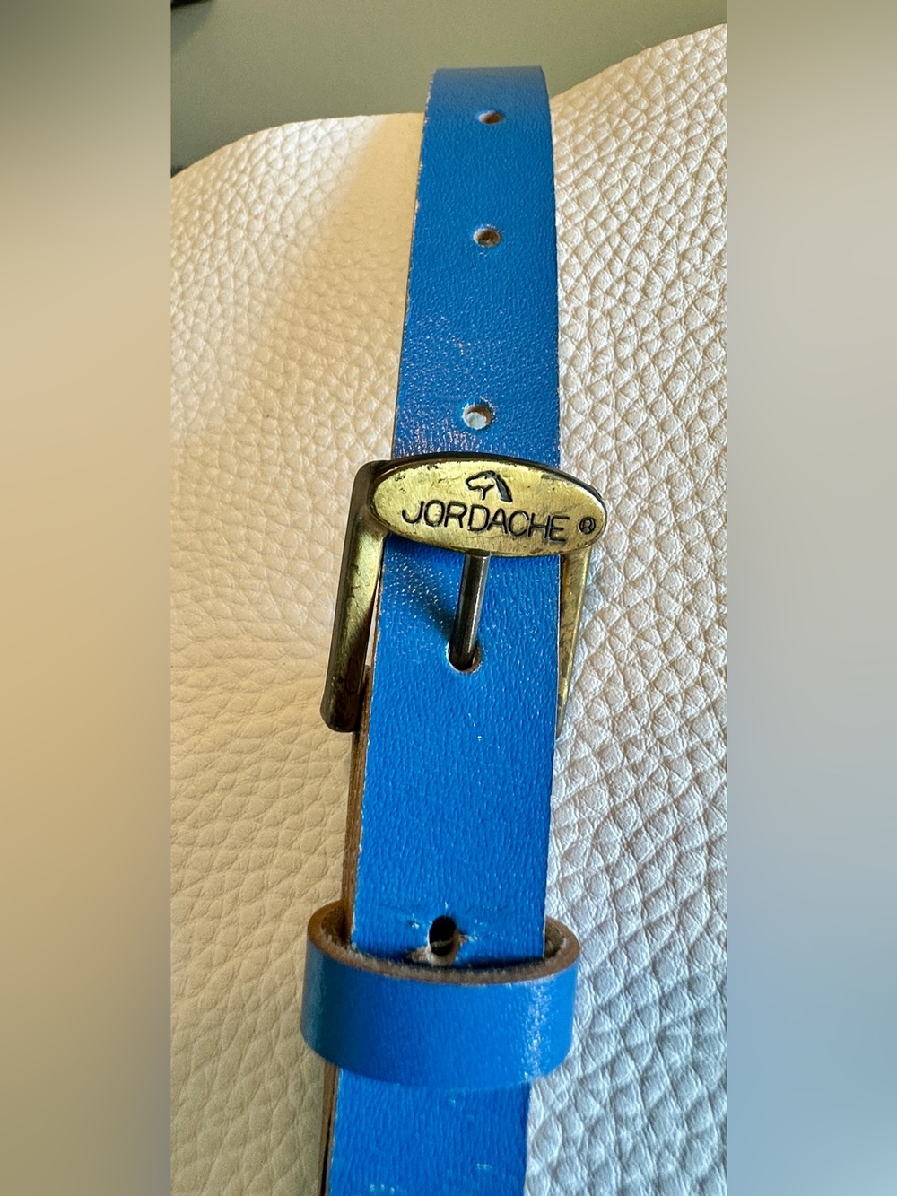 Vintage 1982 Jordache Cobalt Blue Skinny Belt Horse Logo Buckle 30” Leather